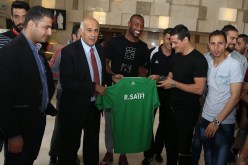 جنرال فلسطيني يكرّم صايفي