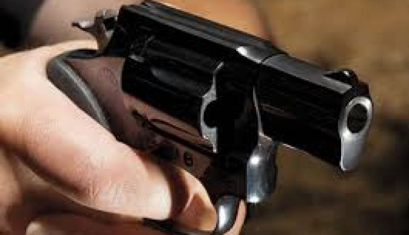 9 جرحى بعد حادثي إطلاق نار متزامنين داخل مركزين تجاريين في فرنسا وأمريكا