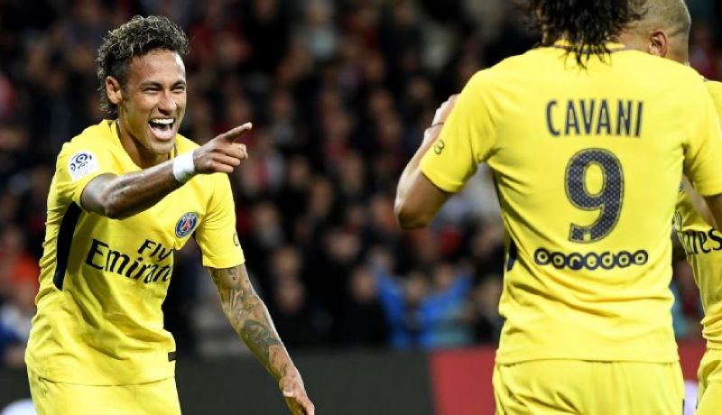 نيمار يسجل ثنائية ويتلاعب بالدفاع في سداسية باريس