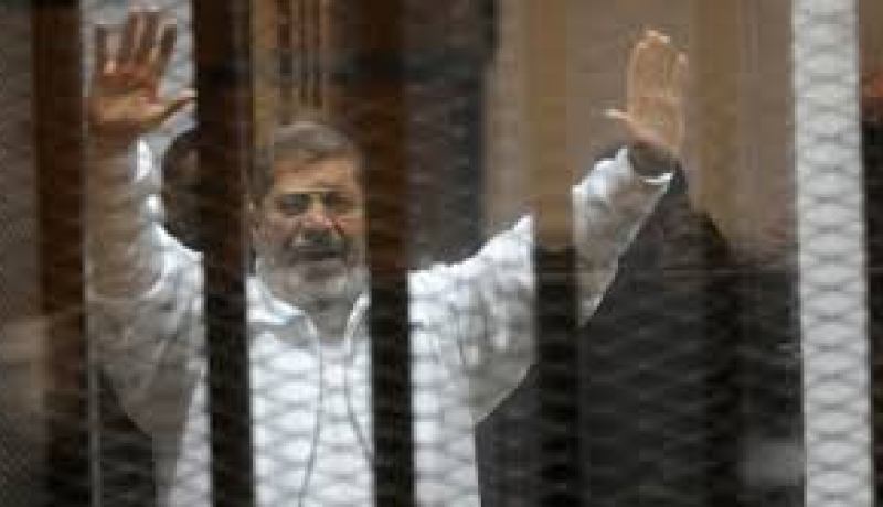 تأجيل محاكمة الرئيس المصري المخلوع مرسي بتهمة التخابر