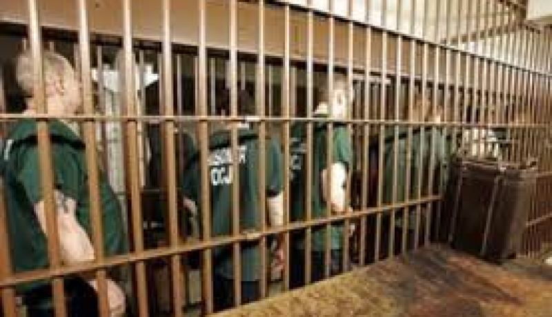 مقتل 17 شخصا في محاولة للهروب من أحد السجون بالمكسيك