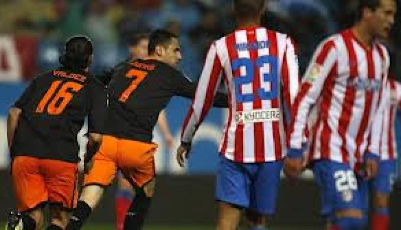 فالنسيا يحرم أتلتيكو مدريد من استعادة الوصافة