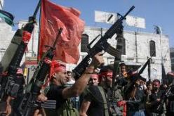 الجبهة الشعبية القيادة العامة تطالب الاسد بالاعتذار عن قصف مخيم اليرموك