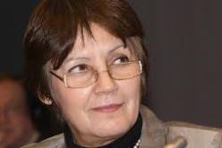 بن غبريط تؤكد على تحسين مضمون التكوين ومرافقة الأساتذة الجدد