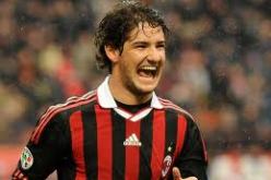 كورينثيانز البرازيلي يقترب من ضم اليكسندر باتو لاعب ميلان الإيطالي