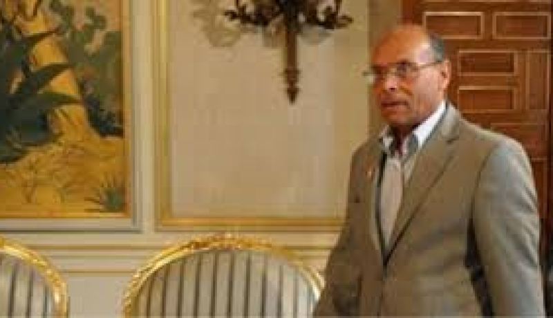 تضارب الأنباء بوسائل إعلام تونسية حول إفلاس الحكومة