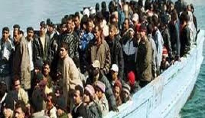 ترحيل أزيد من 400 مهاجر غير شرعي إلى بلدانهم الأصلية في ليبيا