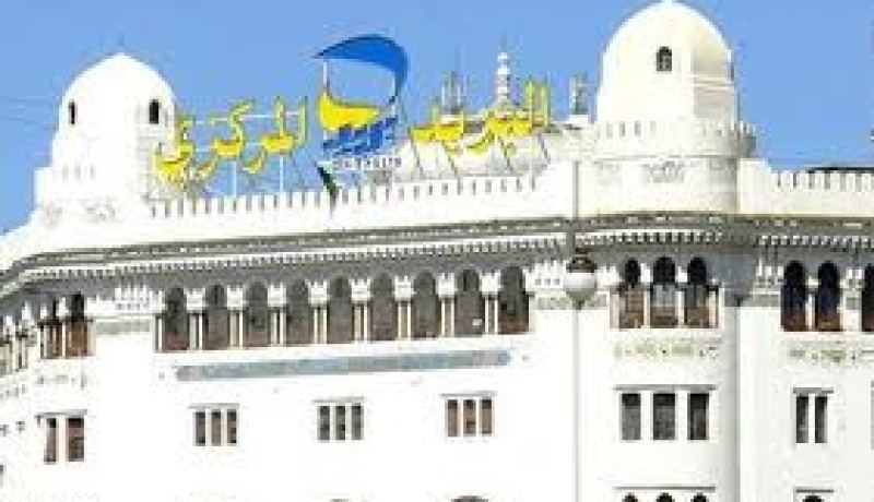 الابقاء على الحركة الاحتجاجية لعمال البريد