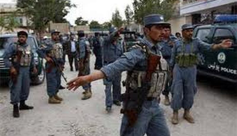 مصرع 8 عناصر من الشرطة الأفغانية ومسلحين إثنين في انفجار عبوة ناسفة جنوب البلاد