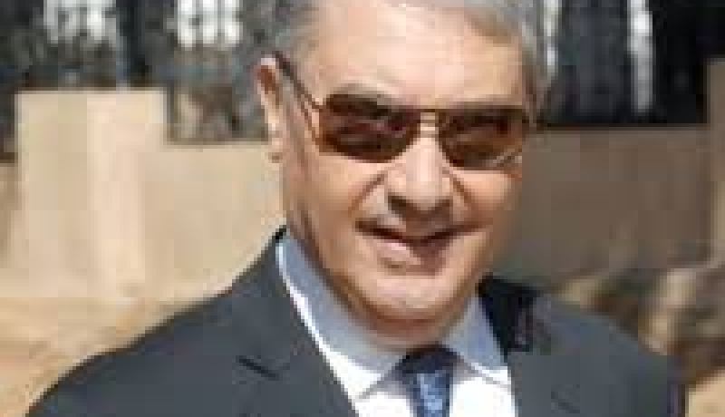 علي بن فليس يستلم رسميا مبلغ 400 مليون بسبب مشاركته في الرئاسيات