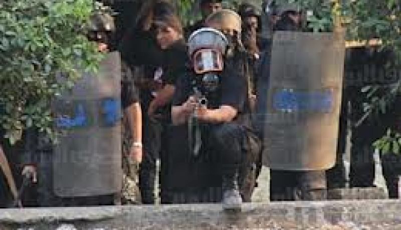 اضراب عام واشتباكات بين الامن ومحتجين في سليانة التونسية