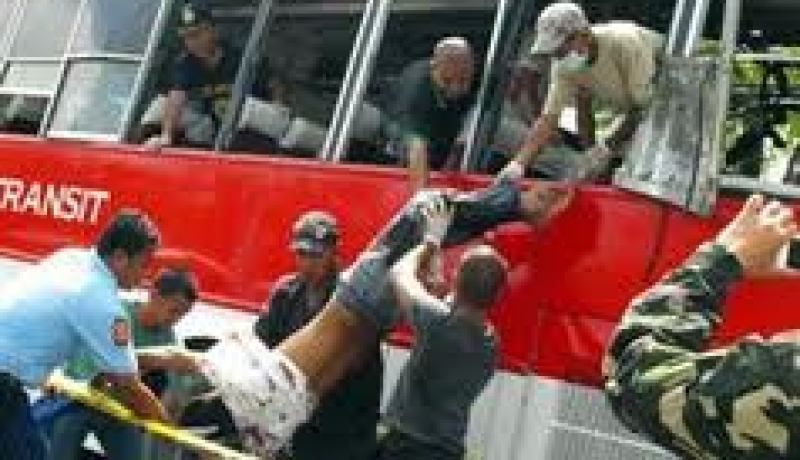 اصابة 6 اشخاص في انفجار قنبلة داخل حافلة في الفيلبين