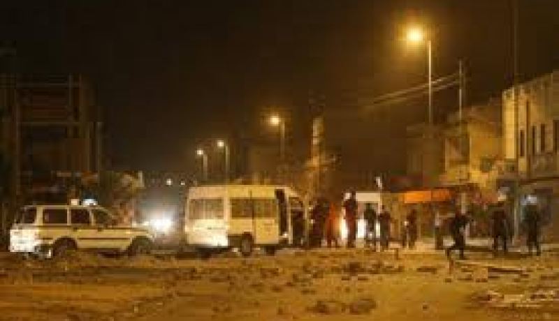 إعتقال 14 شخصا إثر أعمال عنف وسط شرق تونس
