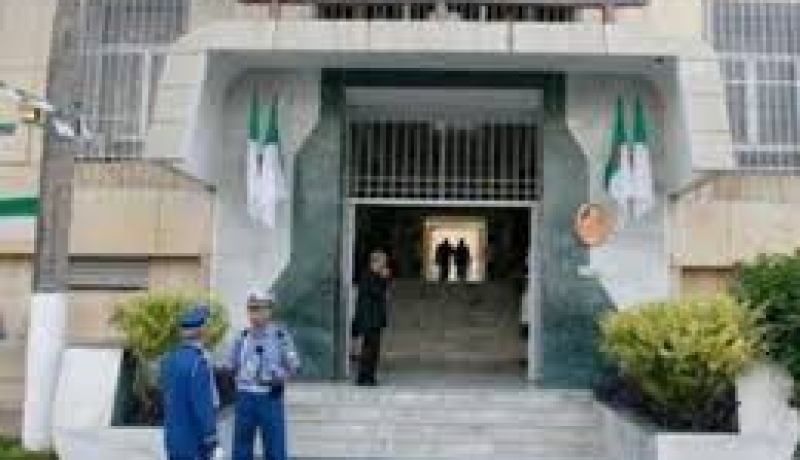 تنصيب لجنة على مستوى المصالح الصحية للأمن الوطني للتصدي لانتشار فيروس إيبولا