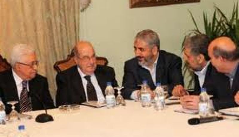 اجتماع الإطار القيادي لمنظمة التحرير الفلسطينية بالقاهرة بعد انتهاء الاستفتاء على الدستور