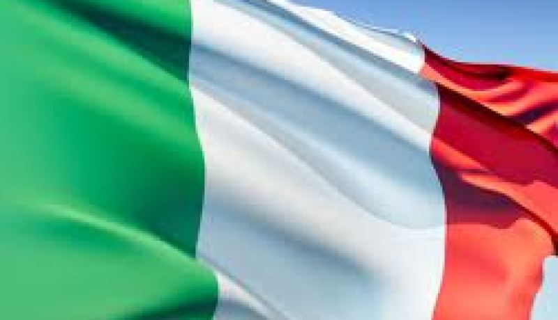إيطاليا تغير برلمانها وحكومتها ورئيسها في خلال 3 أشهر
