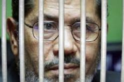 محكمة الجنايات المصرية تؤجل محاكمة الرئيس السابق محمد مرسي في قضية اقتحام السجون