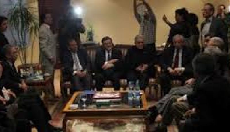 جبهة الانقاذ المعارضة المصرية ترفض الاستفتاء على الدستور وتدعو الى التظاهر الثلاثاء