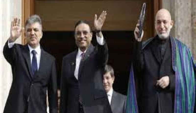 كرزاي وزرداري في تركيا في محاولة لتسوية الخلافات بين بلديهما