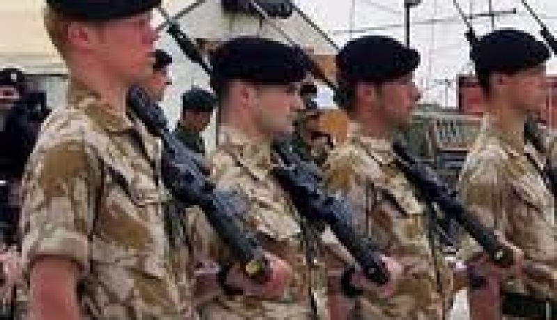 بريطانيا تسرح 5300 جندي اضافي فى اطار خطتها لتقليص قوات الجيش