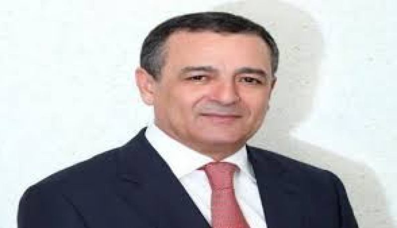 بوشوارب يدعو إلى شراكة جزائرية-فرنسية