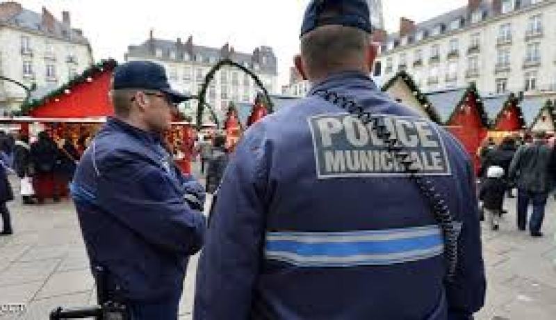 فرنسا تكثف الاجراءات الأمنية تحسبا لمناسبة احتفالات عيد الميلاد