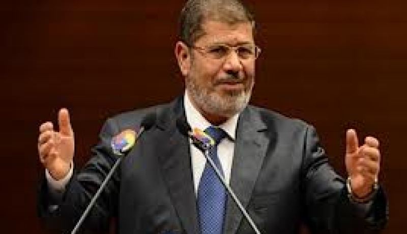 مرسي يشدد على ان صلاحياته الموسعة مؤقتة
