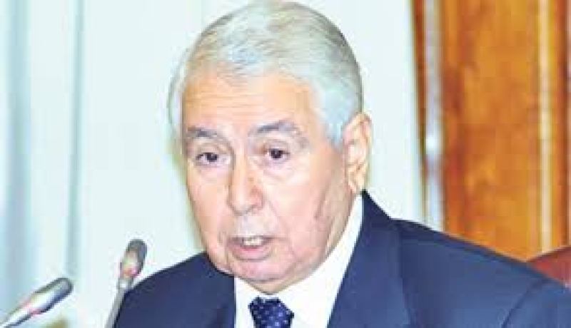 بن صالح يتحادث مع رئيس اللجنة الوطنية للهيئة الاستشارية السياسية للشعب الصيني