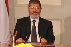 مرسي مستعد لتأجيل الاستفتاء وتظاهرات المعارضة مستمرة