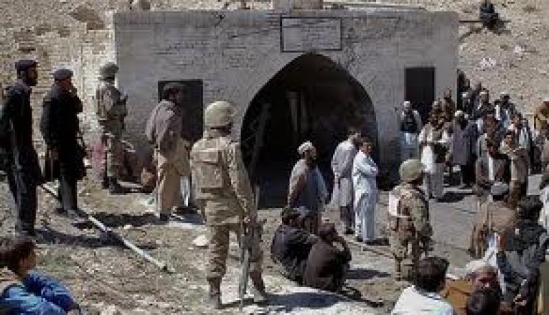 مقتل 8 اشخاص و اصابة 50 في انفجار بمنجم للفحم شمال غرب باكستان