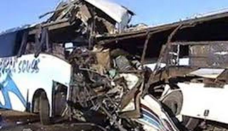 4 قتلى و18 جريحا في حادث اصطدام بين حافلة وشاحنة بالقرب من القنطرة ببسكرة