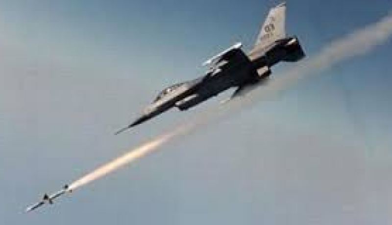 مقتل يونانى وإصابة عاملين فلبنيين فى قصف ناقلة وقود بدرنة الليبية