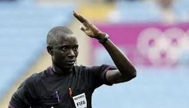 الغامبي قاساما باكاري لتحكيم مباراة تونس-الجزائر