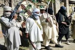 مسلحون يدنسون مقبرة للاحمديين في باكستان