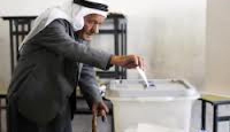 بدء عملية التصويت في انتخابات المجالس البلدية التي تجرى لأول مرة في سلطنة عمان