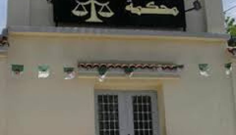 طالب جامعي بباب الزوار أمام العدالة بتهمة تزوير وصفات طبية وترويج أوراق نقدية مزورة