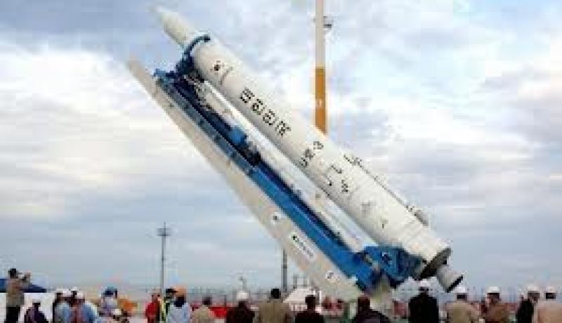 كوريا الشمالية انجزت الطبقة الاولى من صاروخ تنوي اطلاقه في ديسمبر