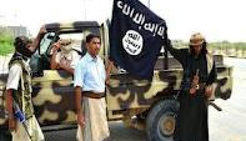 مقتل عنصرين مفترضين من تنظيم القاعدة في غارة على شرق اليمن