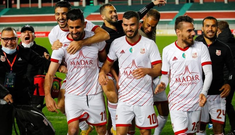 شباب بلوزداد يفوز على الكناري ويقترب من اللقب