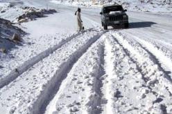 تساقط الثلوج والأمطار على المناطق الشمالية بداية من الغد