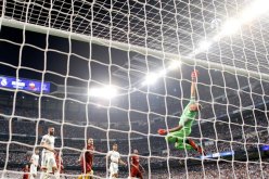 “الملكي” يقسو على روما بثلاثية نظيفة !