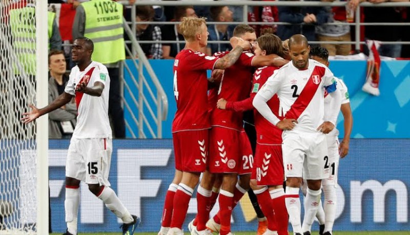 “الدنمارك” تخطف فوزا صعباً من “البيرو” في المونديال الروسي !
