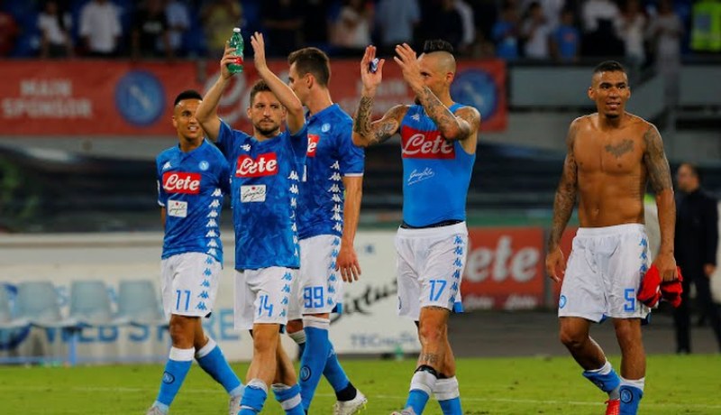 أوناس يساهم في فوز نابولي على فيورنتينا