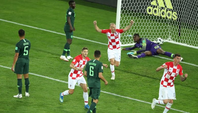 “نسور إفريقيا” يسْقطون بثنائية أمام الكروات في كأس العالم !