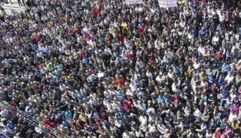 الالاف يحتفلون في وسط العاصمة دمشق بتأسيس حزب البعث الحاكم