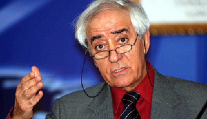 حميد طمار المتناقض
