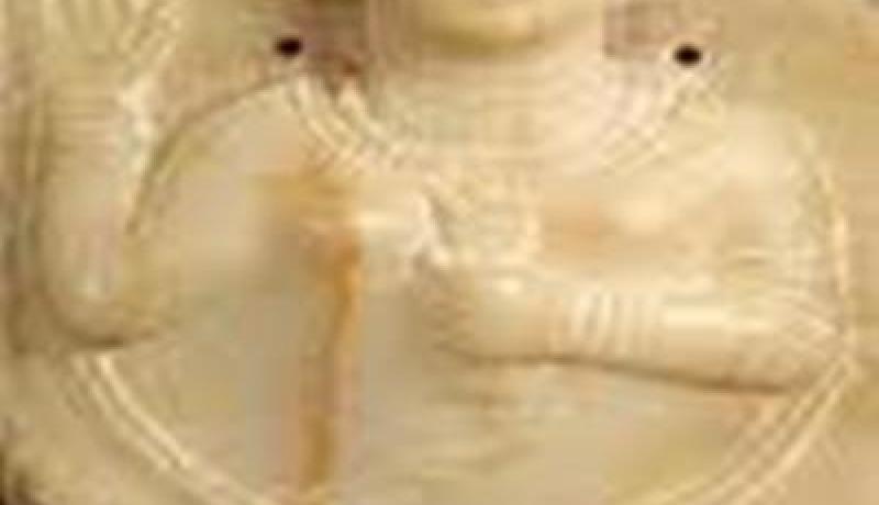 حجز مواد فخارية وتماثيل أثرية صغيرة بمطار قسنطينة