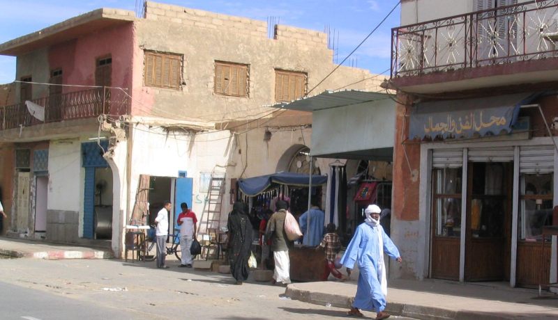 مسلحون يجرّدون عروسا من حليّها وملابسها في تمنراست