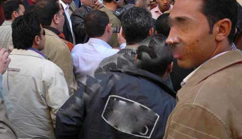 عمال المؤسسة الجهوية للهندسة الريفية يعتصمون بمقر ولاية بشار