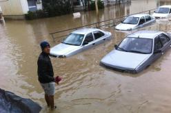 فقدان 3 أشخاص كانوا على متن سيارة جرفتها السيول بالطارف